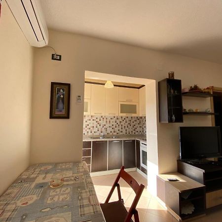 88 Apartment Himare Exterior foto