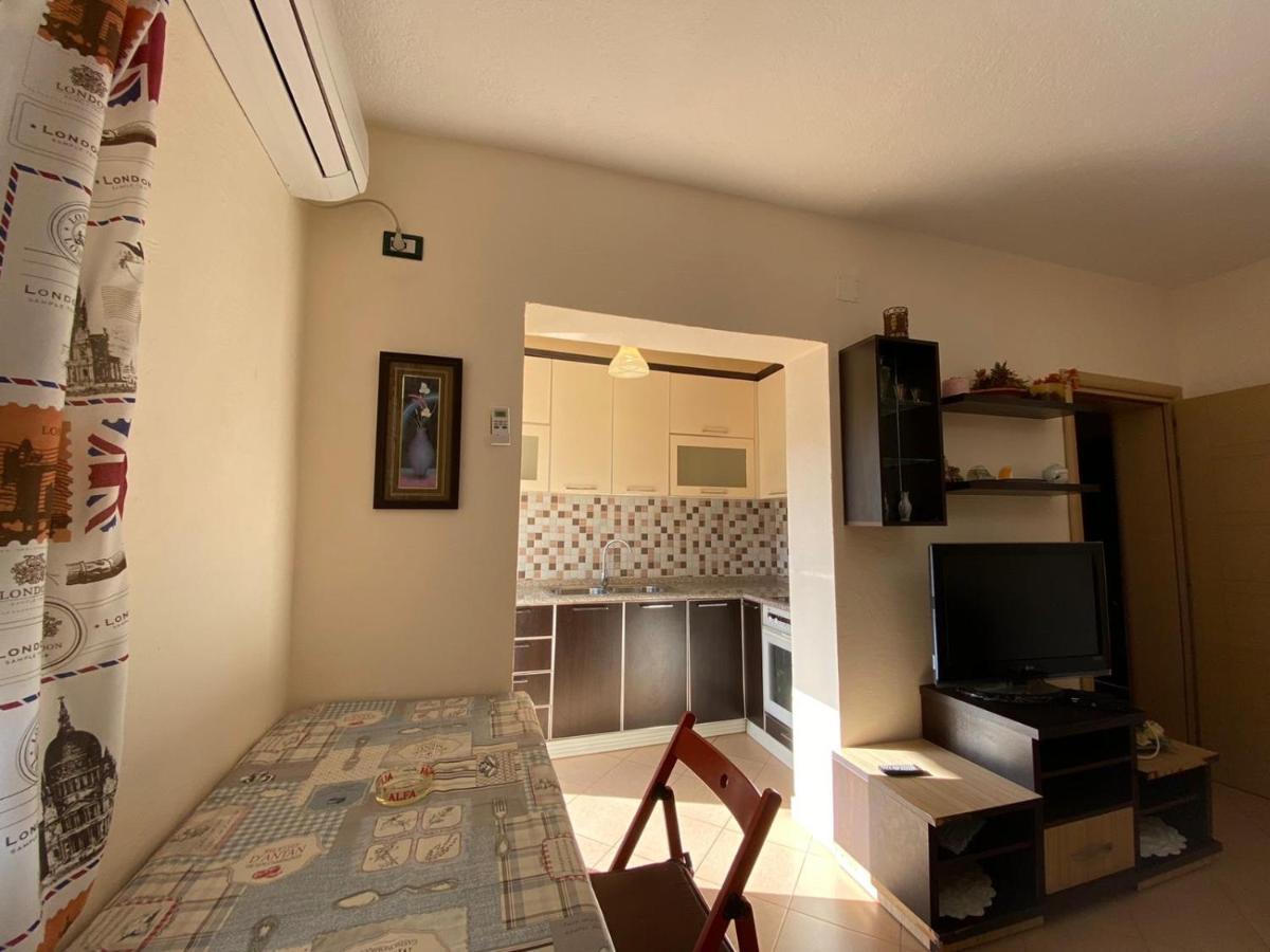 88 Apartment Himare Exterior foto