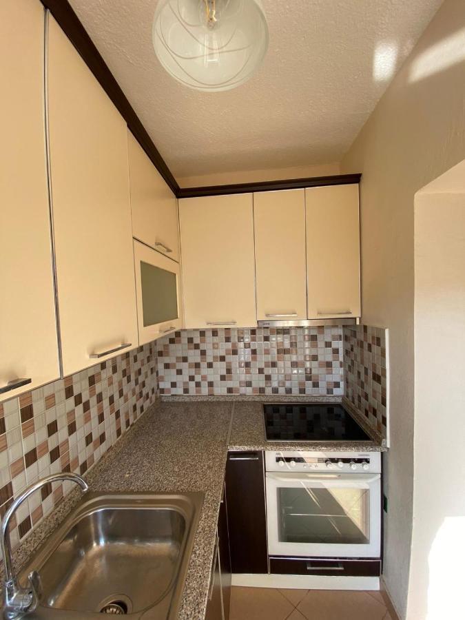 88 Apartment Himare Exterior foto