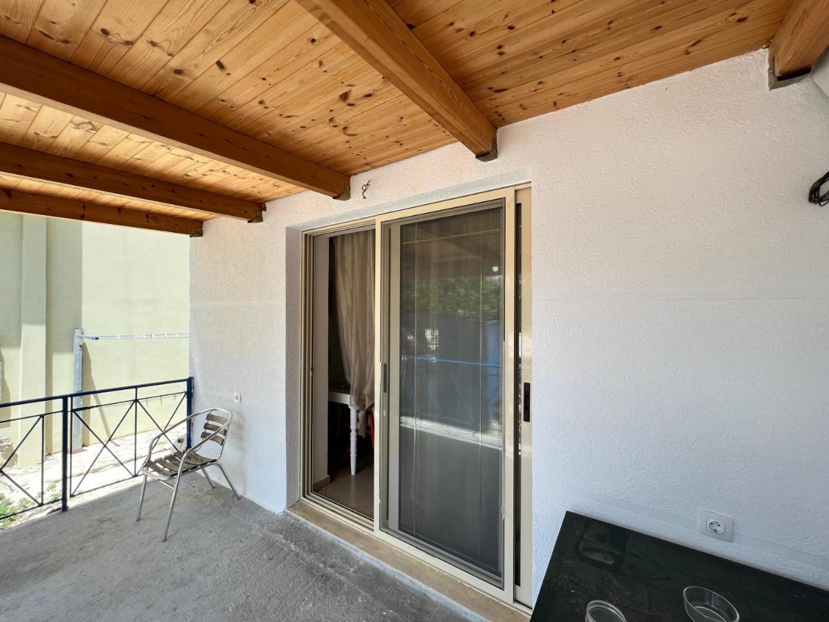 88 Apartment Himare Exterior foto